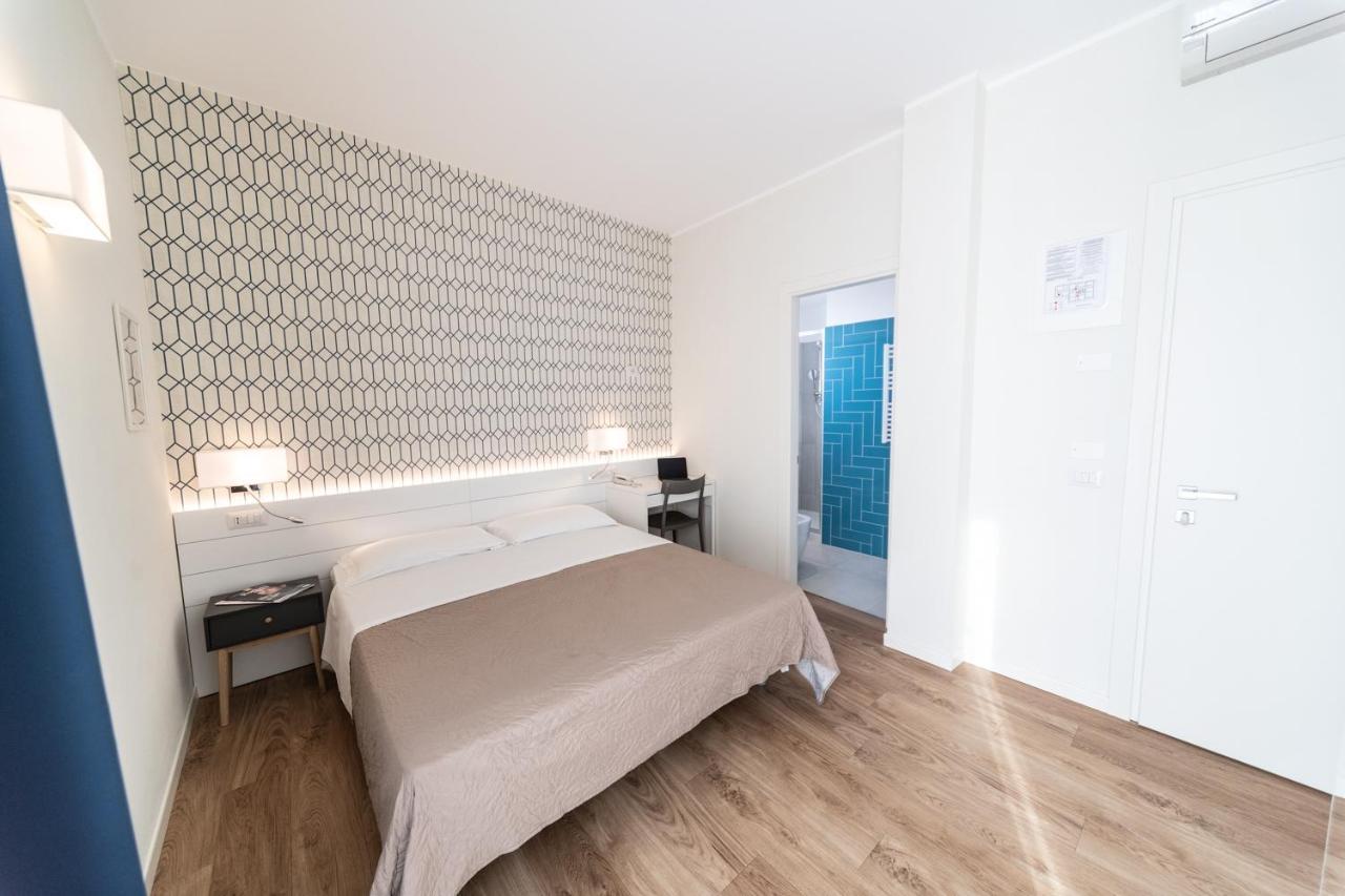 Hotel Kiss Riccione Eksteriør billede
