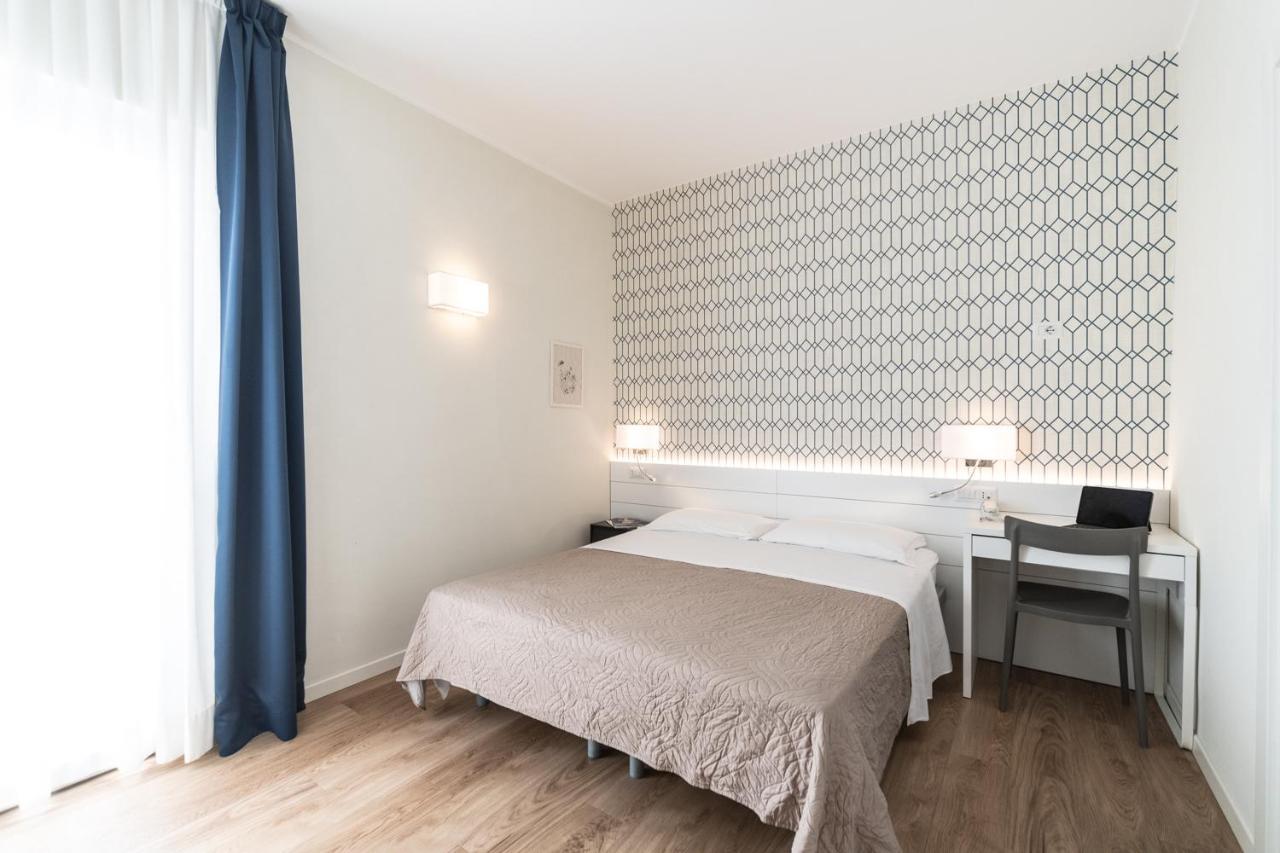 Hotel Kiss Riccione Eksteriør billede