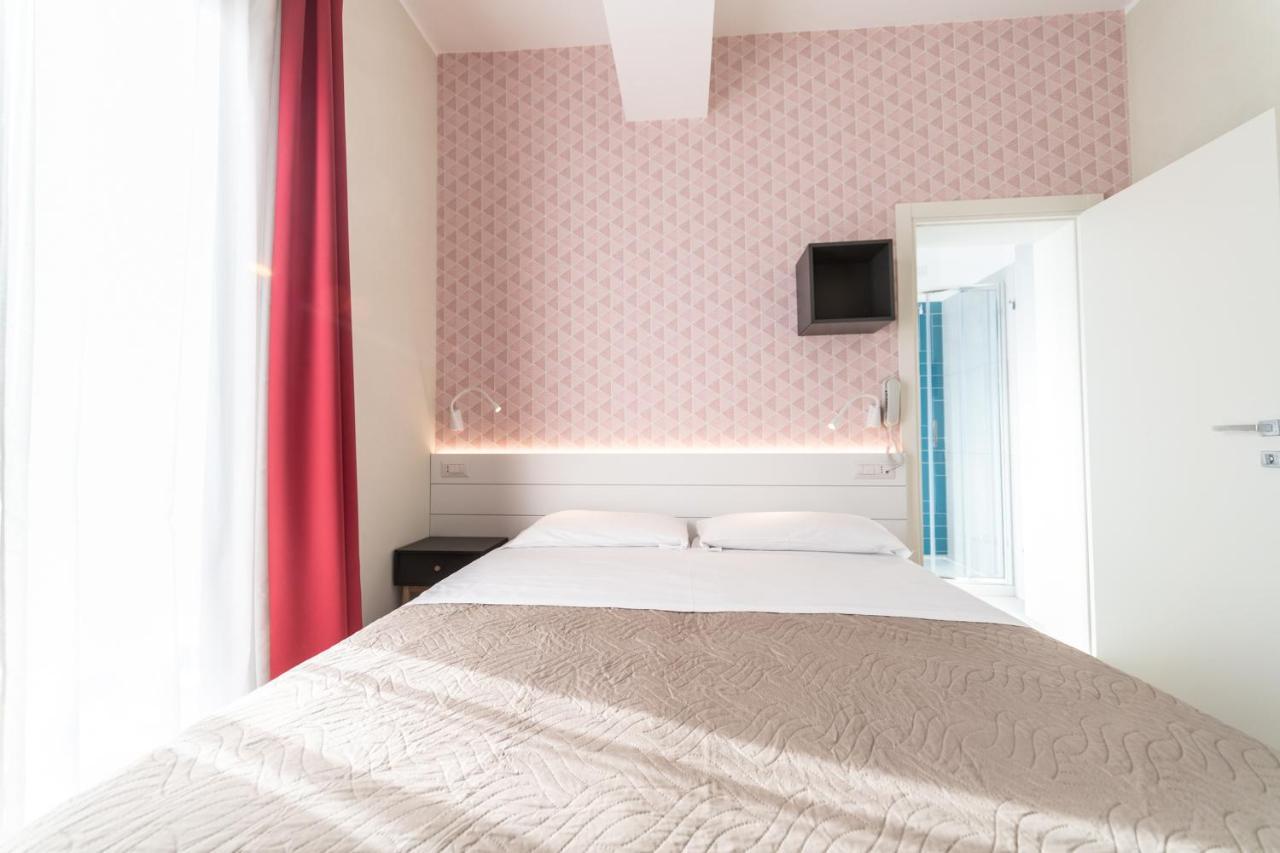 Hotel Kiss Riccione Eksteriør billede